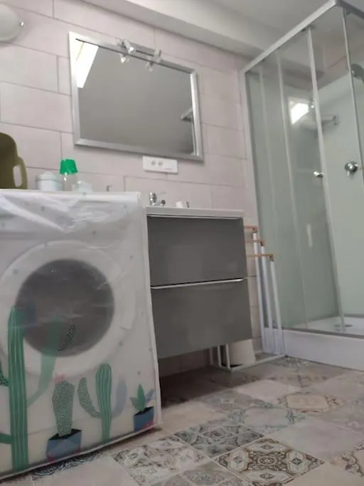 Studio 30 M 2 Avec Terrasse Et Coin Detente Cagnes-sur-Mer Apartment