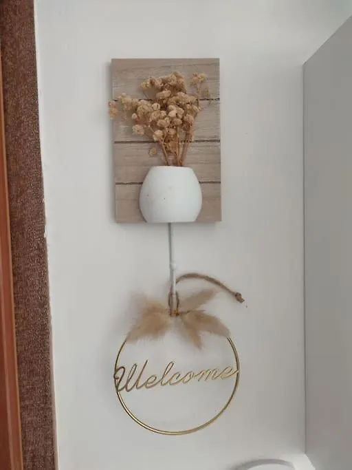 Apartment Studio 30 M 2 Avec Terrasse Et Coin Detente Cagnes-sur-Mer
